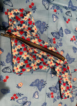 Load image into Gallery viewer, Cherry Blossom Purse Wristlet
